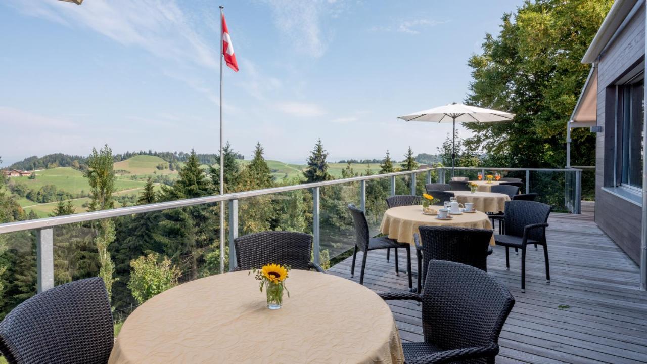 Landgasthof Hotel Menzberg Exterior foto